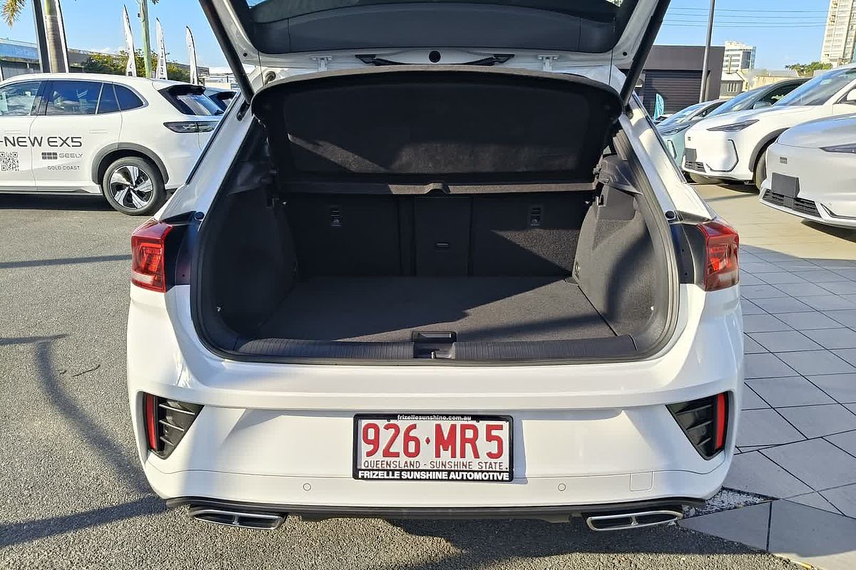2022 Volkswagen T-Roc 140TSI R-Line D11
