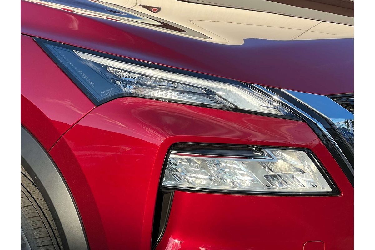 2025 Nissan X-TRAIL ST-L T33