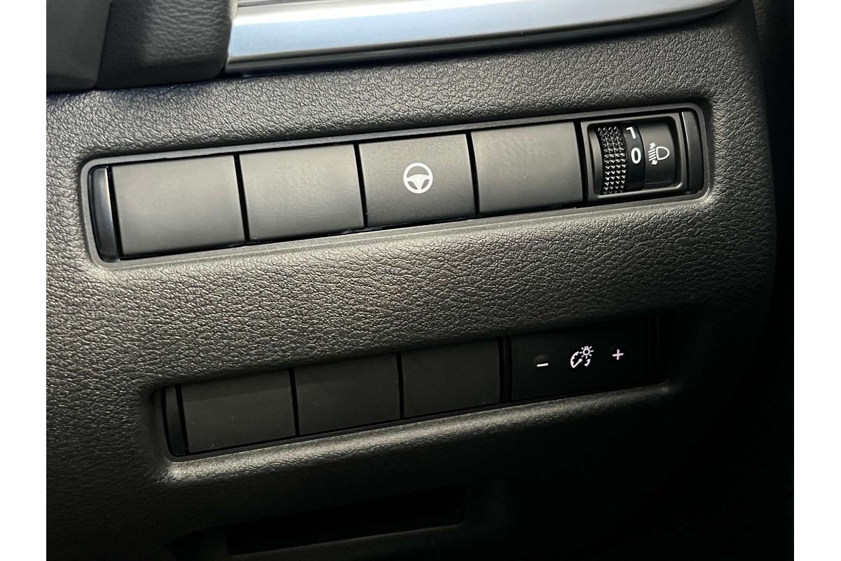 2025 Nissan X-TRAIL ST-L T33