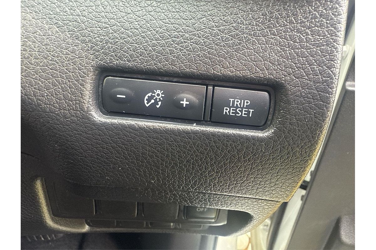 2015 Nissan X-TRAIL ST-L T32