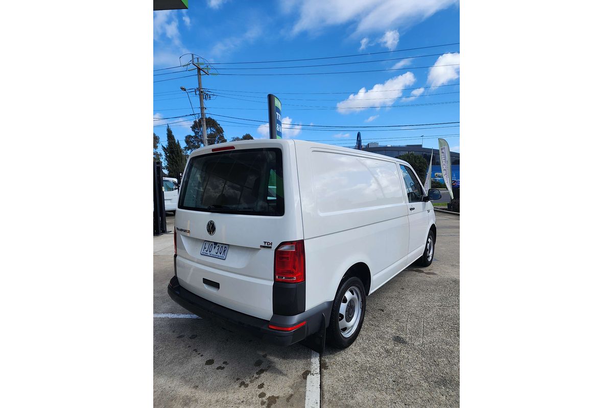 2017 Volkswagen Transporter TDI400 T6 SWB