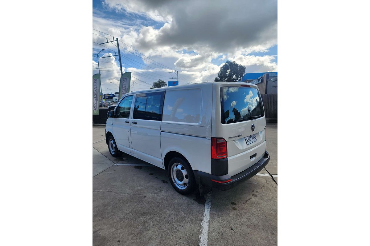 2017 Volkswagen Transporter TDI400 T6 SWB