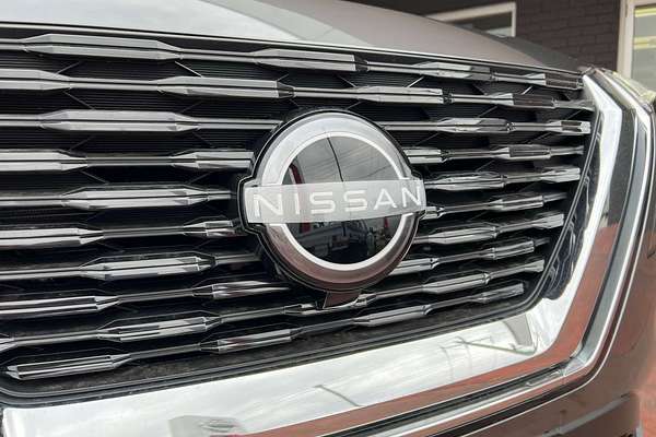 2025 Nissan X-TRAIL ST T33