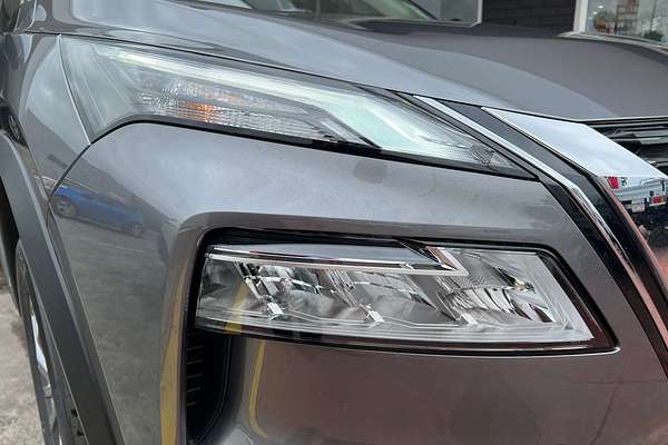2025 Nissan X-TRAIL ST T33
