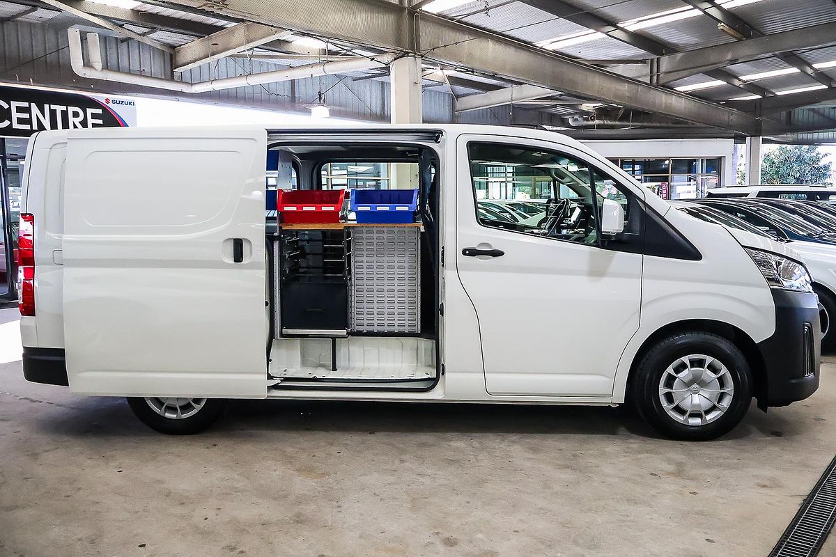 2022 Toyota Hiace GDH300R LWB