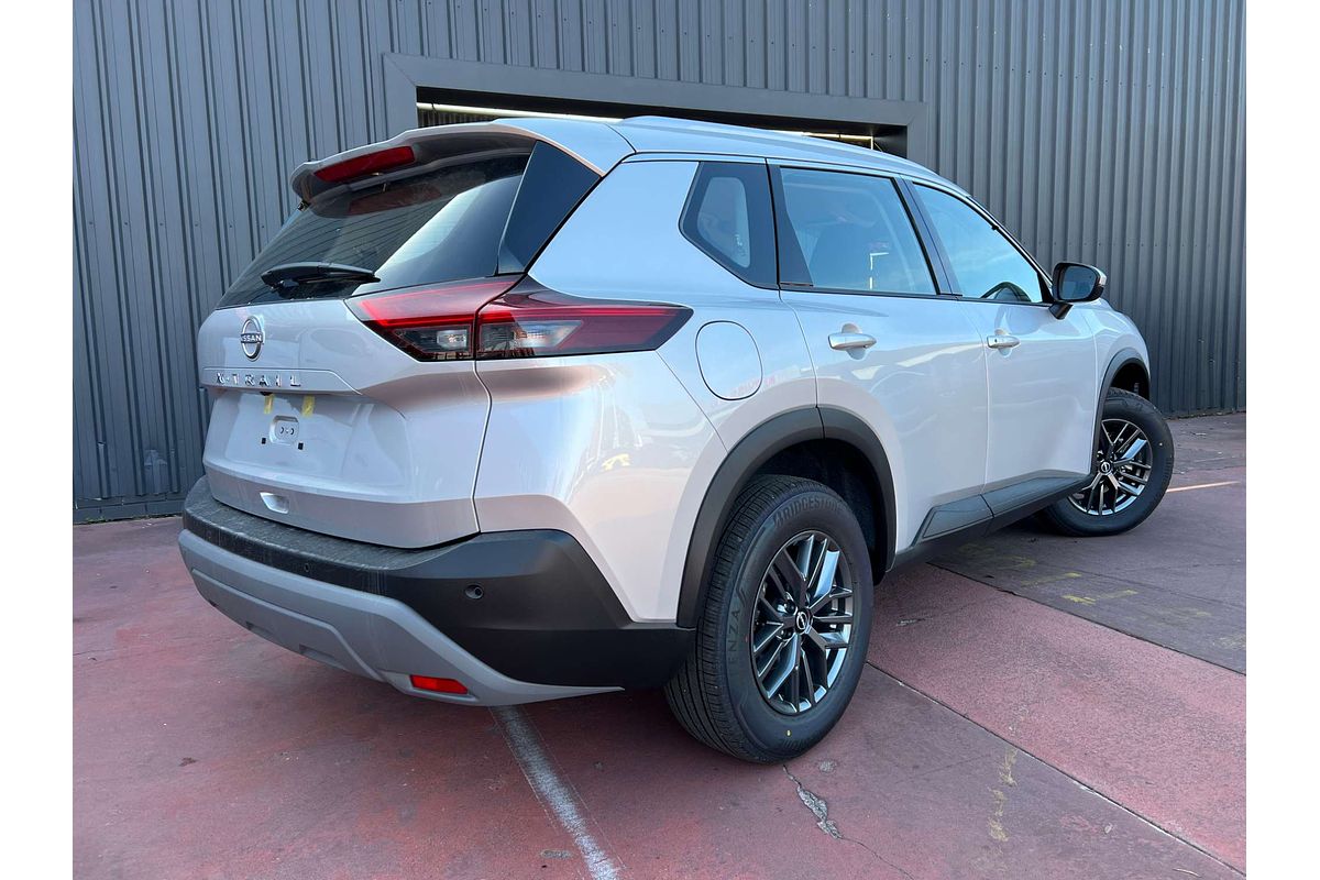 2025 Nissan X-TRAIL ST T33