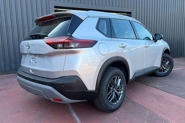 2025 Nissan X-TRAIL ST T33