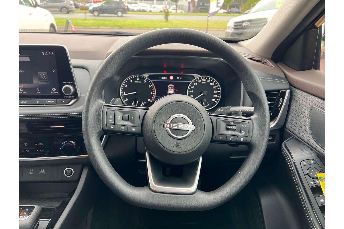 2025 Nissan X-TRAIL ST T33