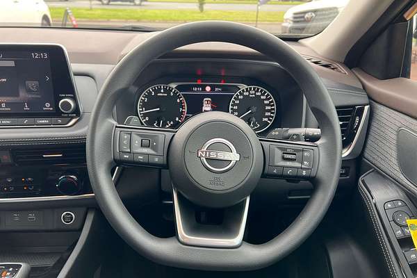 2025 Nissan X-TRAIL ST T33