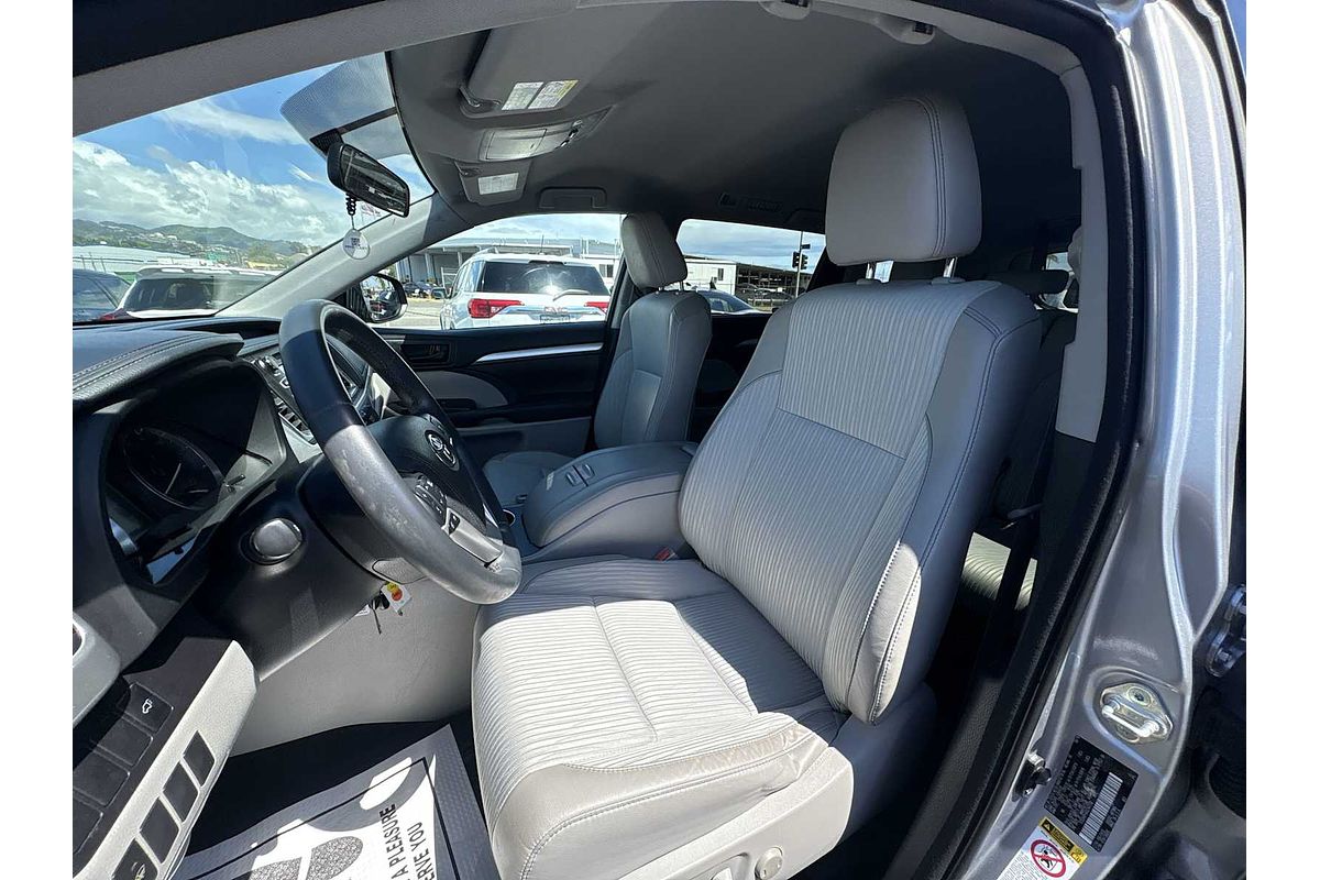 2016 Toyota Highlander LE