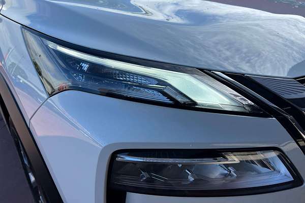 2025 Nissan X-TRAIL ST T33