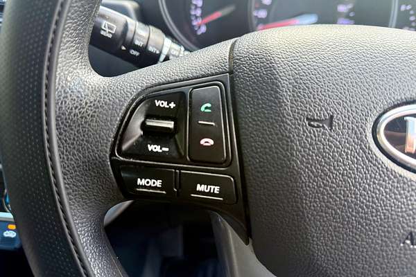 2012 Kia Rio S UB