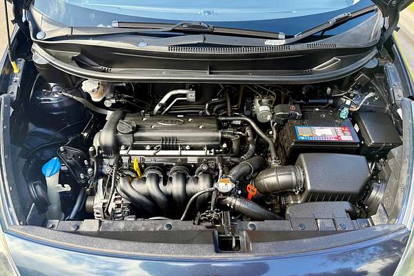 2012 Kia Rio S UB