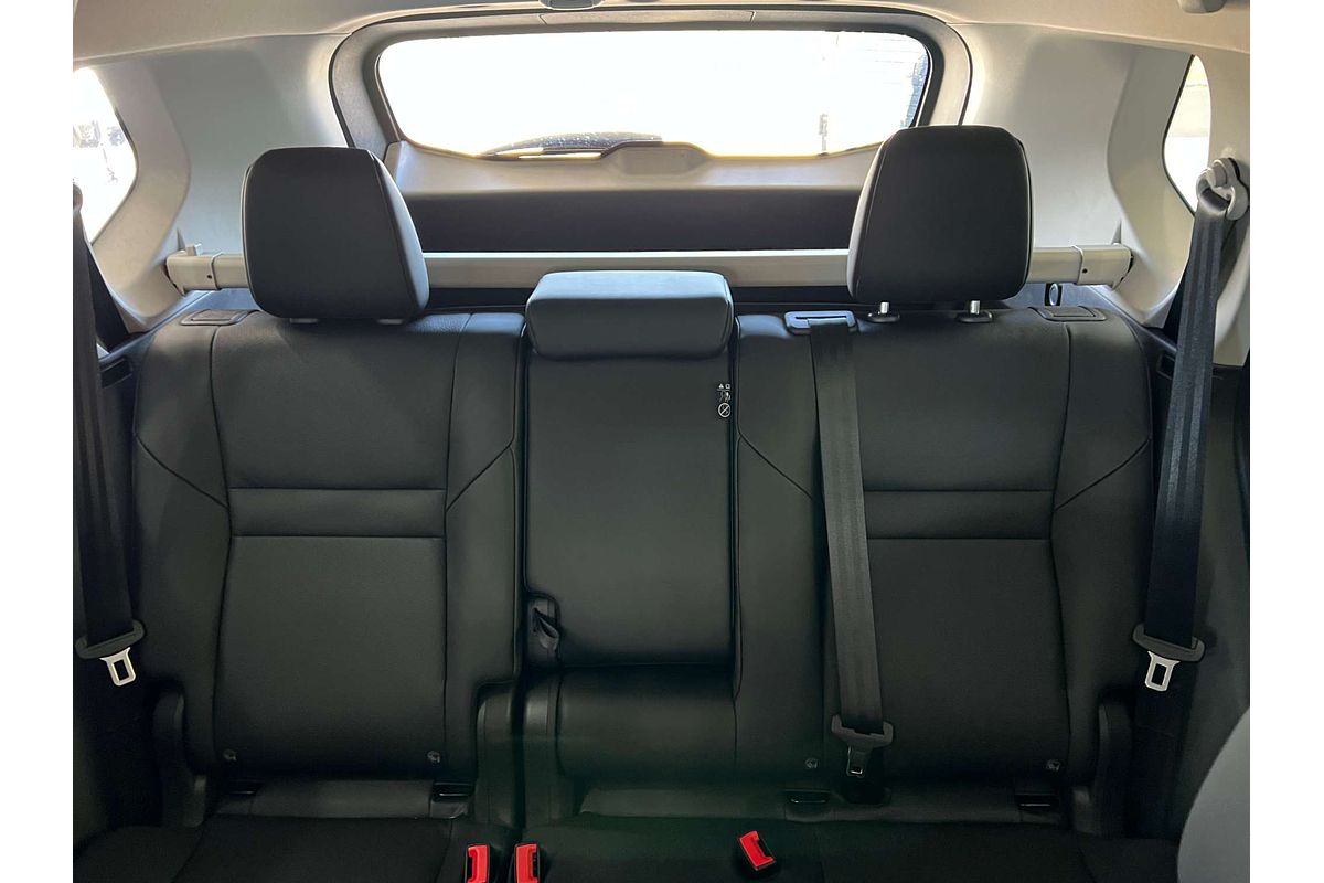 2025 Nissan X-TRAIL ST-L T33