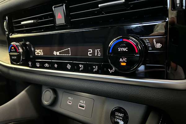 2025 Nissan X-TRAIL ST-L T33