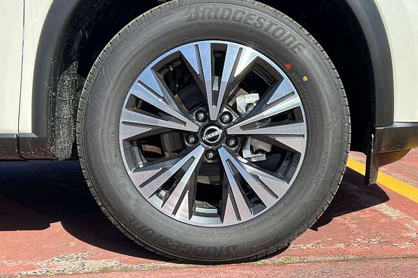 2025 Nissan X-TRAIL ST-L T33