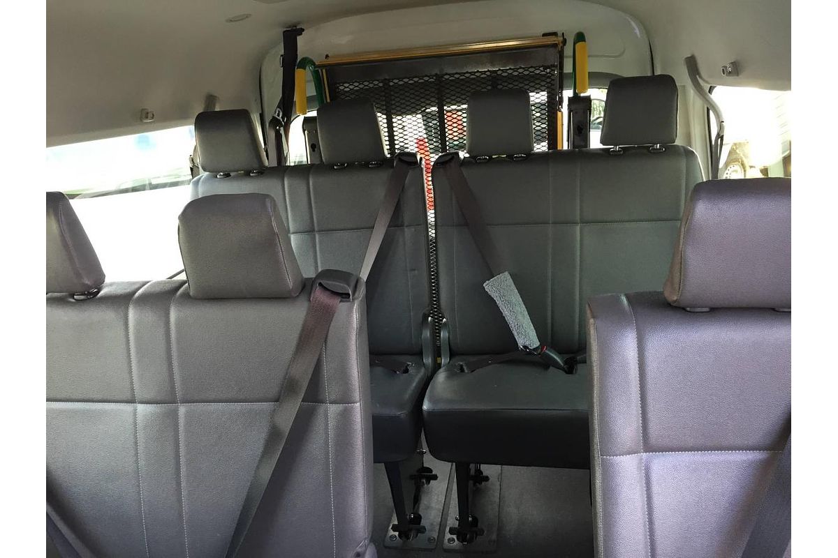 2021 Toyota Hiace SLWB COMMUTER (12 SEATS) GDH322R
