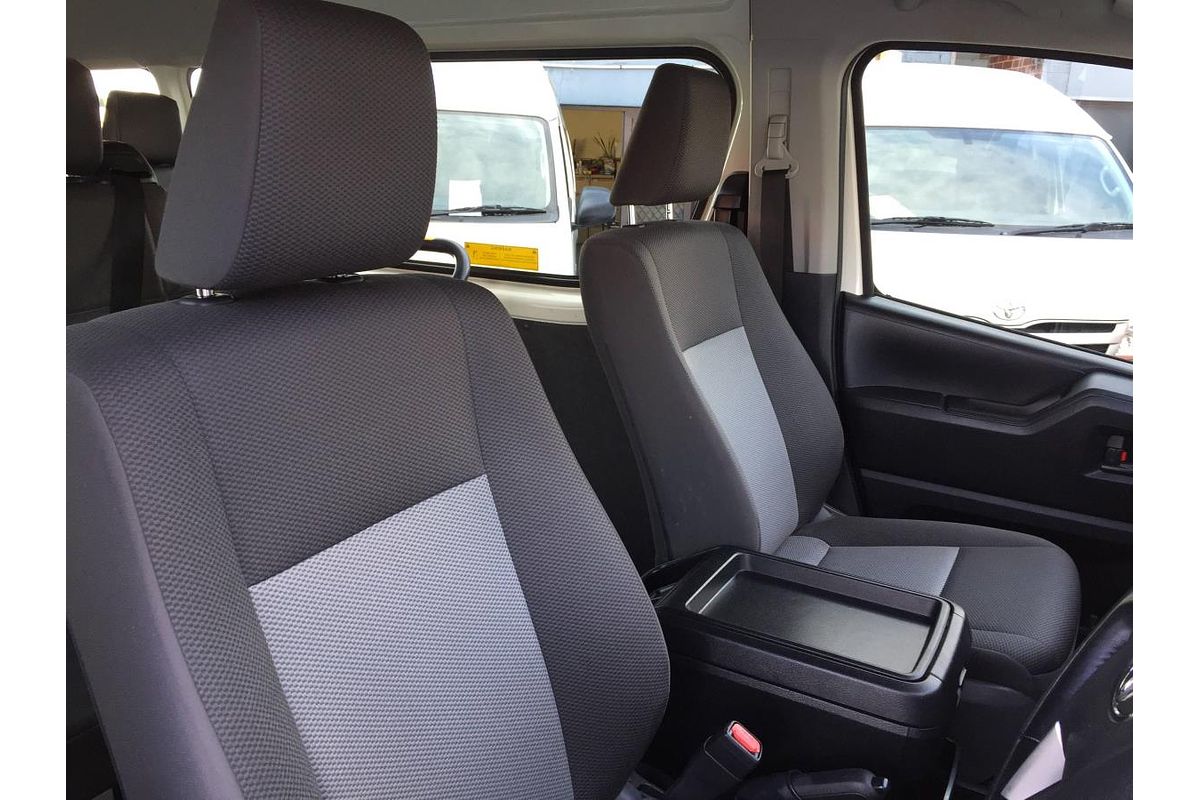 2021 Toyota Hiace SLWB COMMUTER (12 SEATS) GDH322R