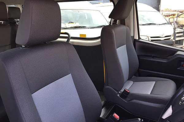 2021 Toyota Hiace SLWB COMMUTER (12 SEATS) GDH322R