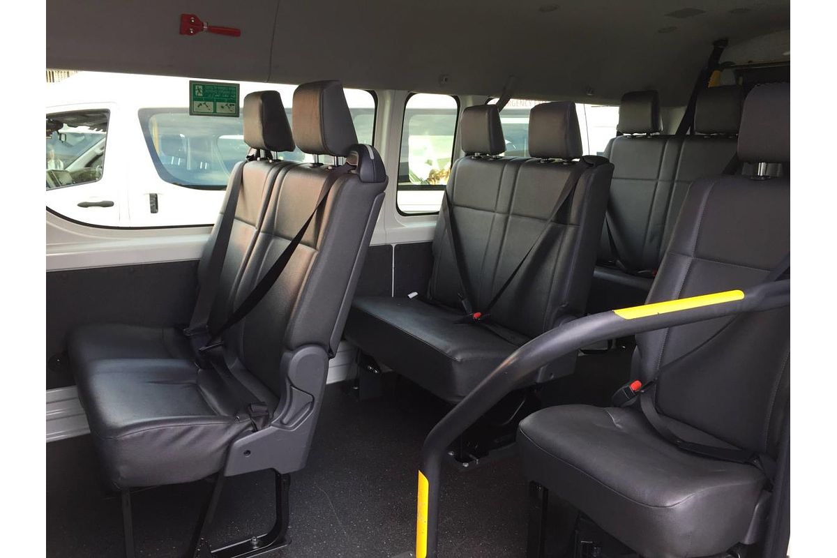 2021 Toyota Hiace SLWB COMMUTER (12 SEATS) GDH322R