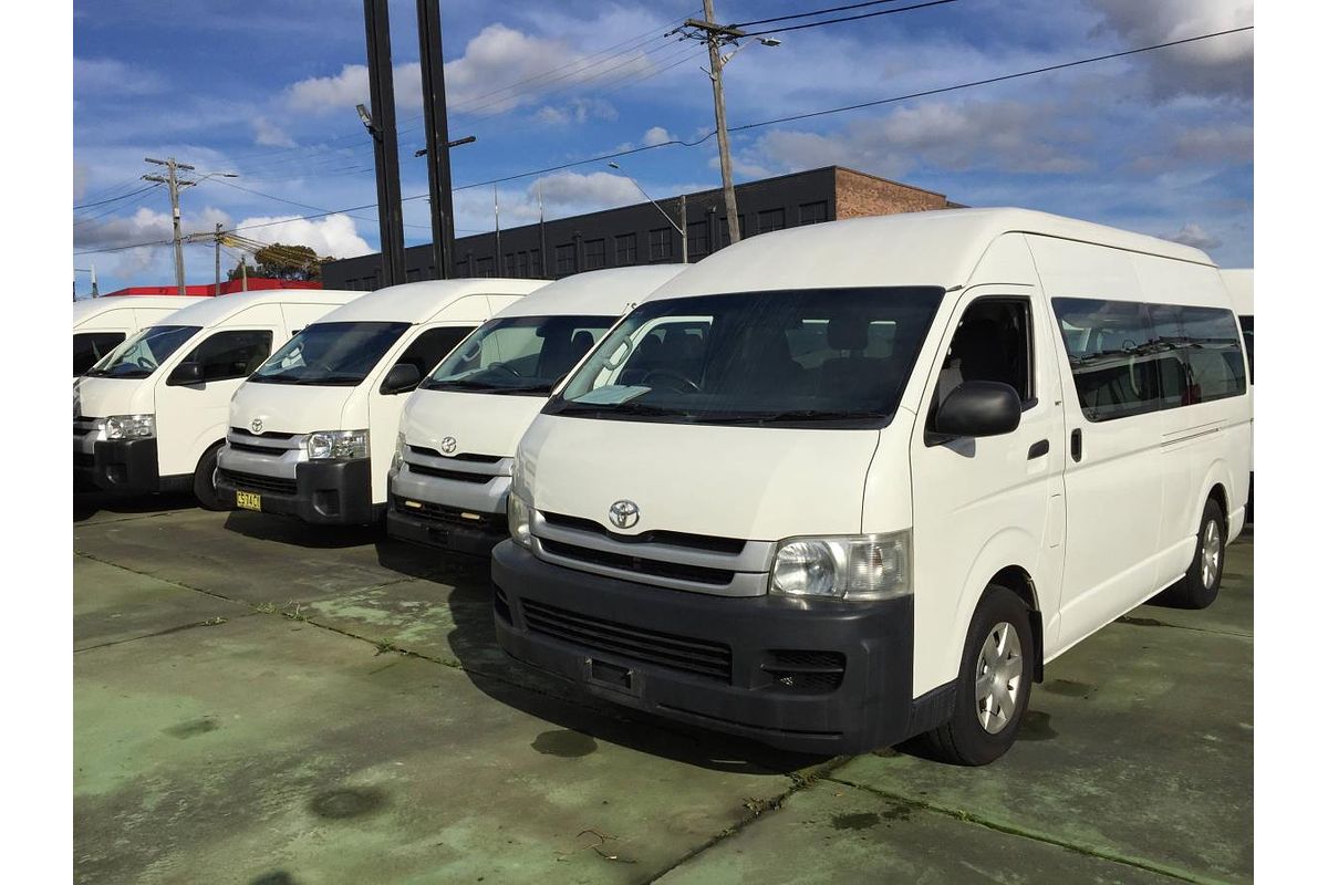 2010 Toyota Hiace COMMUTER TRH223R MY11 UPGRADE