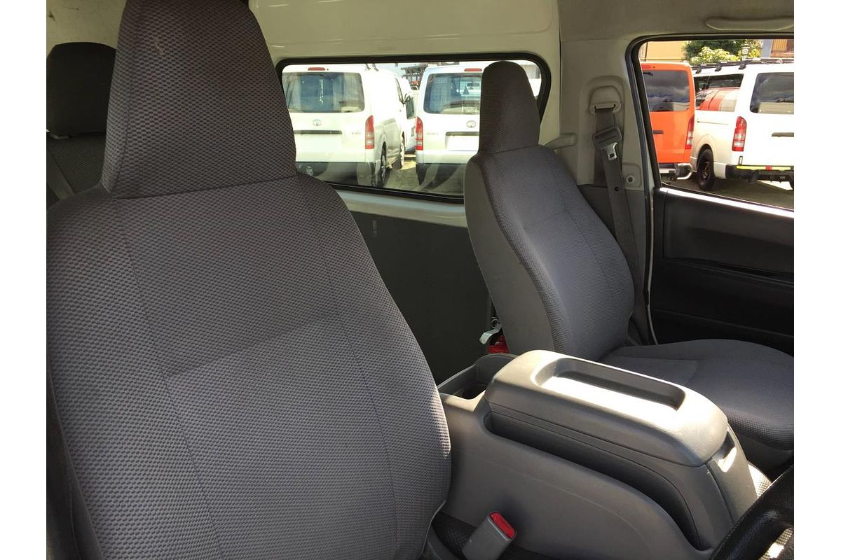 2010 Toyota Hiace COMMUTER TRH223R MY11 UPGRADE