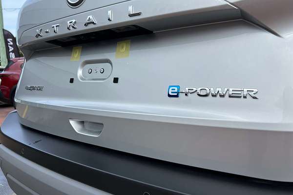 2025 Nissan X-TRAIL ST-L e-POWER T33