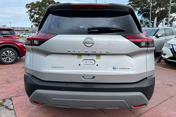 2025 Nissan X-TRAIL ST-L e-POWER T33