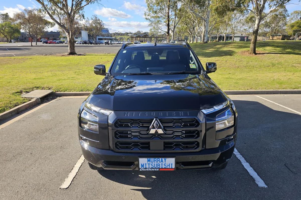2025 Mitsubishi Triton GSR MV 4X4
