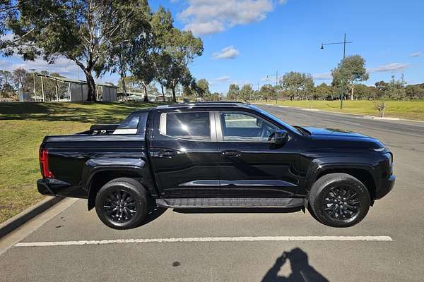 2025 Mitsubishi Triton GSR MV 4X4