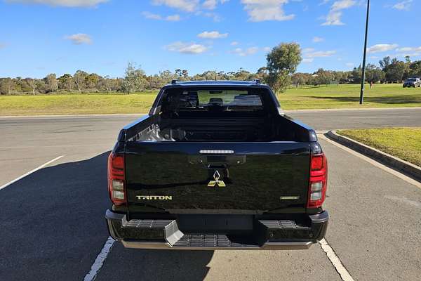 2025 Mitsubishi Triton GSR MV 4X4