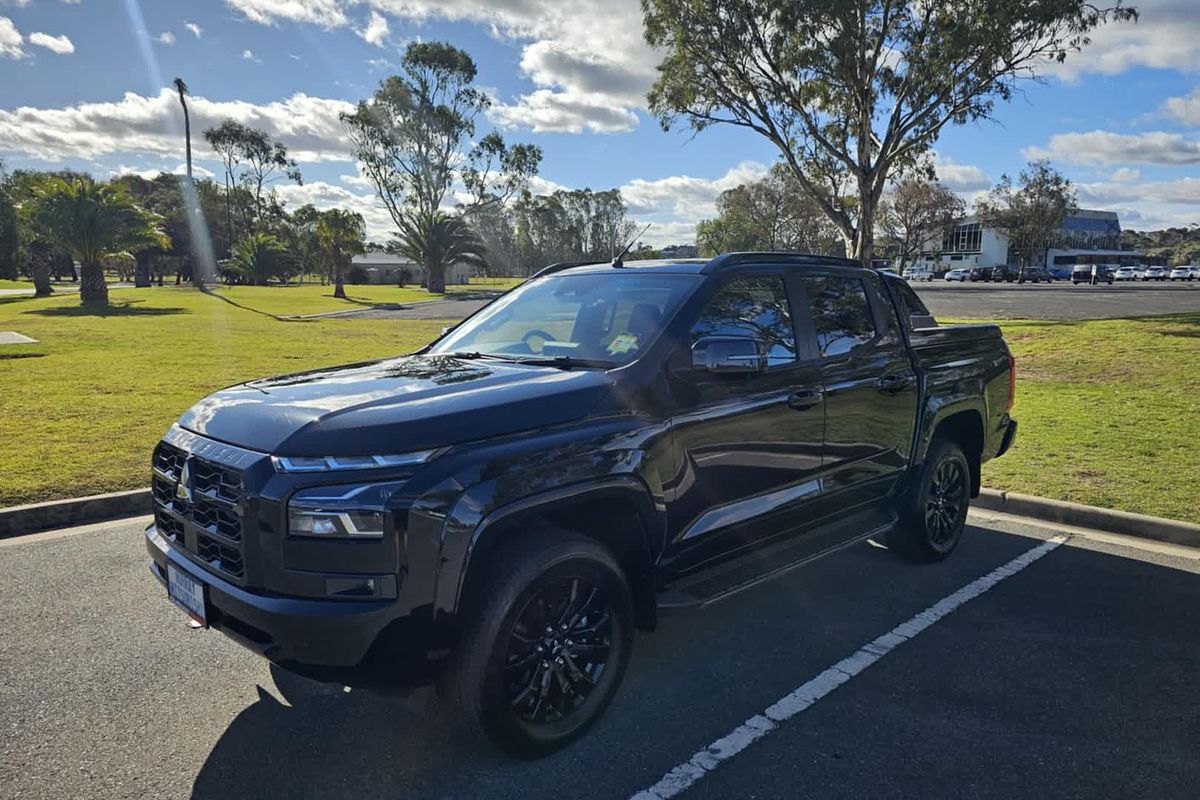 2025 Mitsubishi Triton GSR MV 4X4