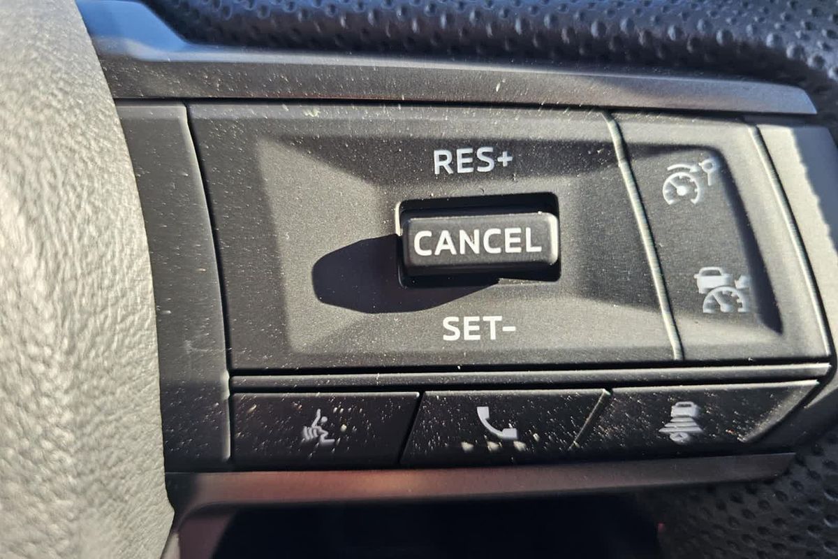 2025 Mitsubishi Triton GSR MV 4X4
