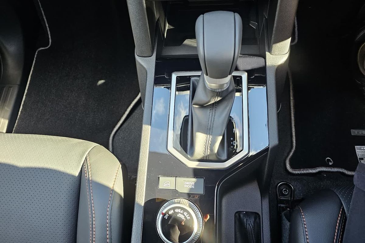 2025 Mitsubishi Triton GSR MV 4X4