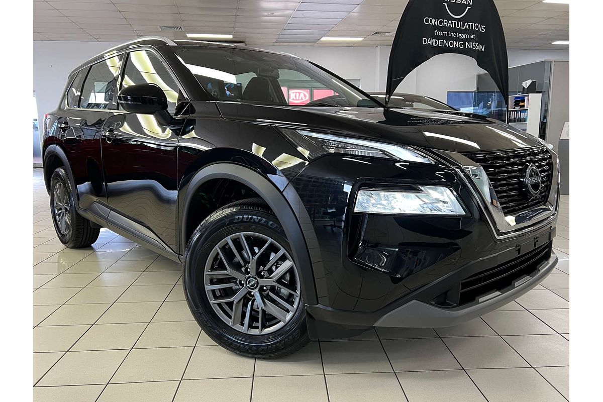 2025 Nissan X-TRAIL ST T33