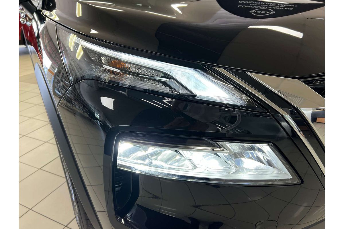 2025 Nissan X-TRAIL ST T33