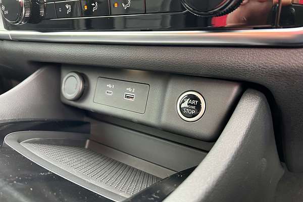 2025 Nissan X-TRAIL ST T33