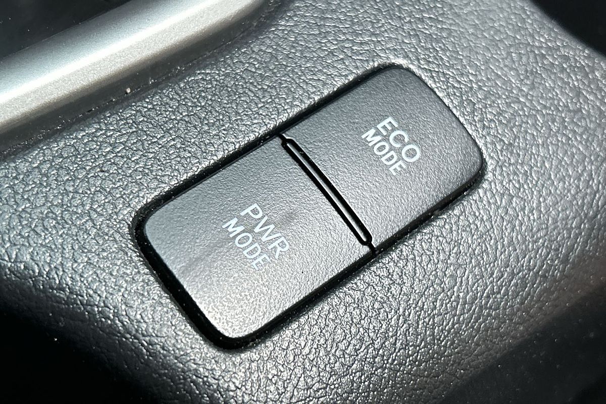 2019 Toyota Hilux SR5 GUN126R 4X4