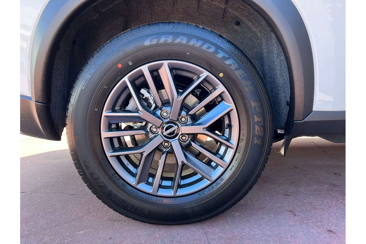 2025 Nissan X-TRAIL ST T33