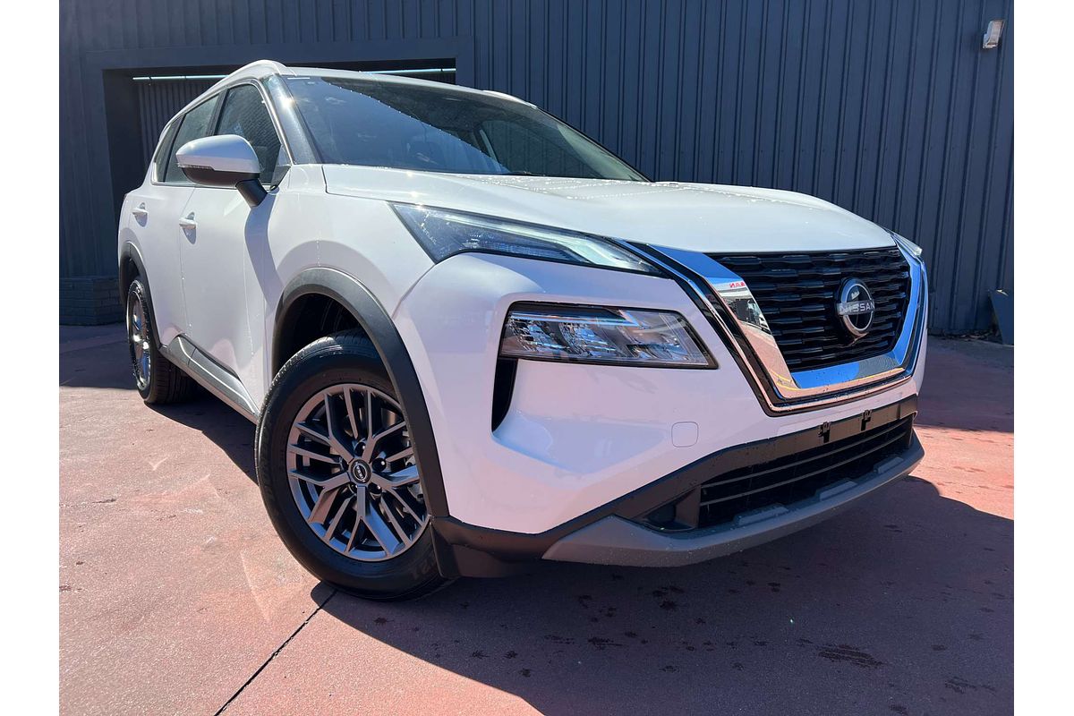 2025 Nissan X-TRAIL ST T33