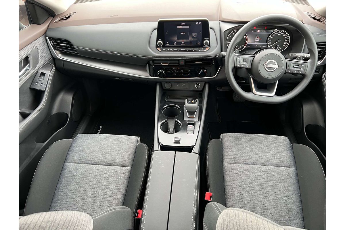 2025 Nissan X-TRAIL ST T33