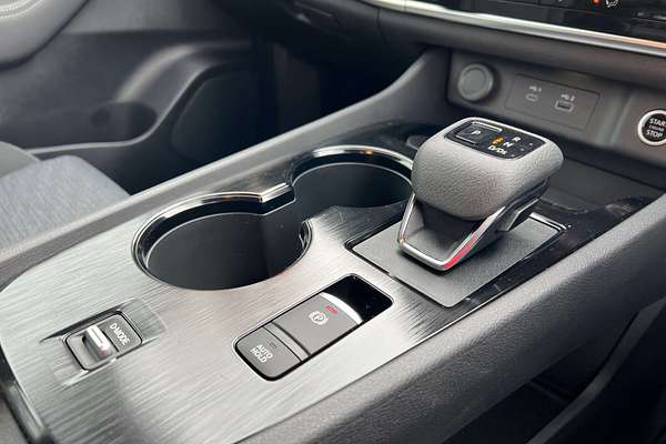 2025 Nissan X-TRAIL ST T33