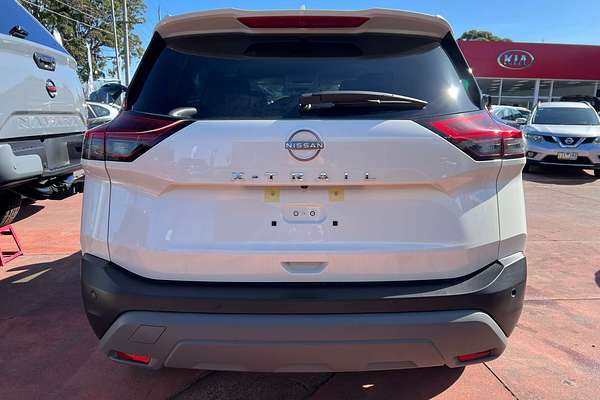 2025 Nissan X-TRAIL ST-L T33