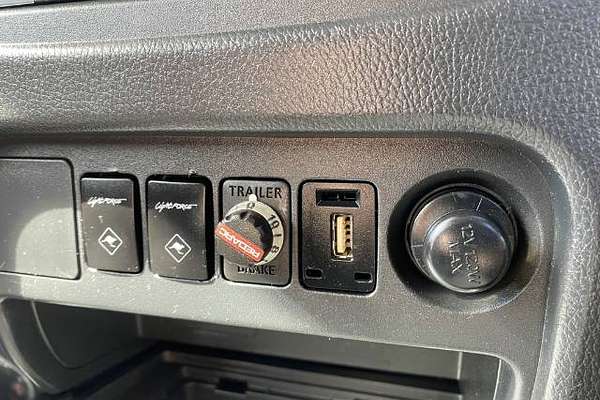 2020 Mitsubishi Triton GLX ADAS MR 4X4