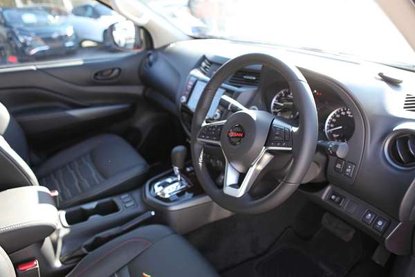 2025 Nissan Navara PRO-4X D23 4X4