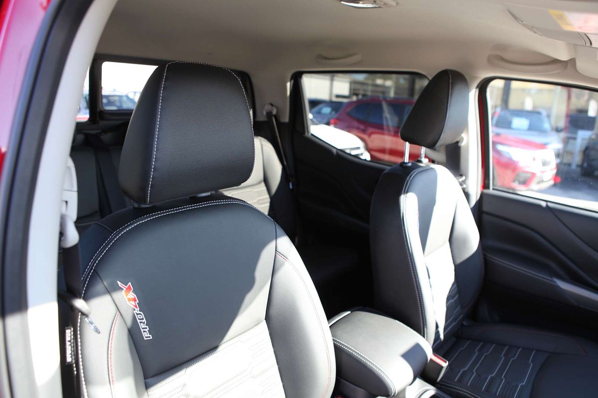 2025 Nissan Navara PRO-4X D23 4X4