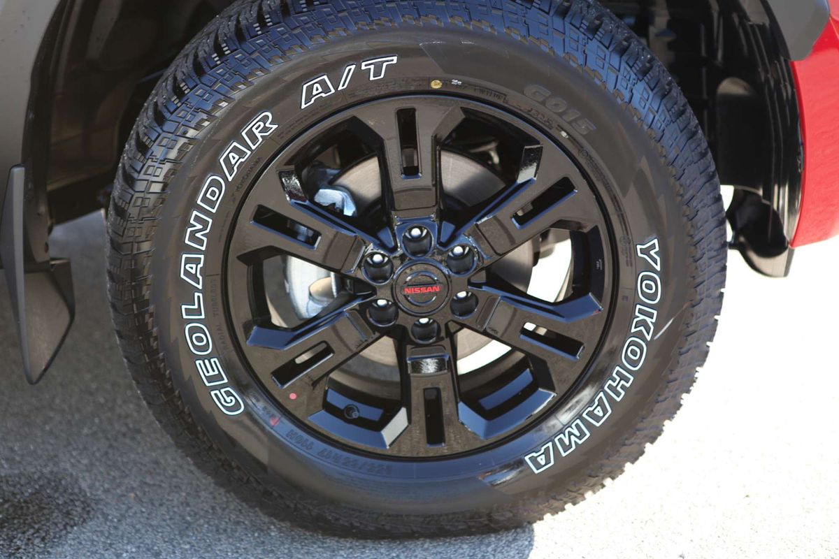 2025 Nissan Navara PRO-4X D23 4X4