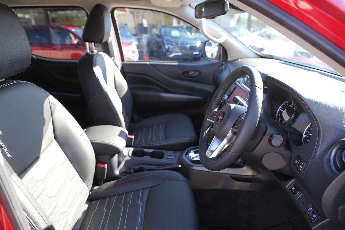 2025 Nissan Navara PRO-4X D23 4X4