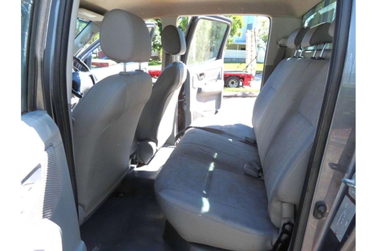 2007 Toyota Hilux SR GGN25R 4X4