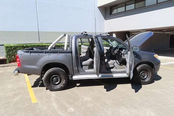 2007 Toyota Hilux SR GGN25R 4X4